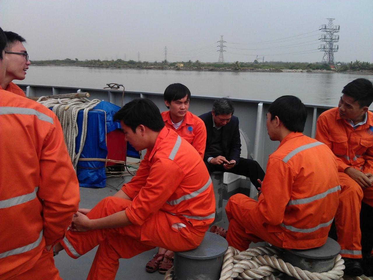 Cơ[-]chế[-]quản[-]lý[-]đang[-]bóp[-]chặt[-]sự[-]phát[-]triển[-]nguồn[-]nhân[-]lực[-]điều[-]tra[-]tài[-]nguyên[-]môi[-]trường[-]biển[-]